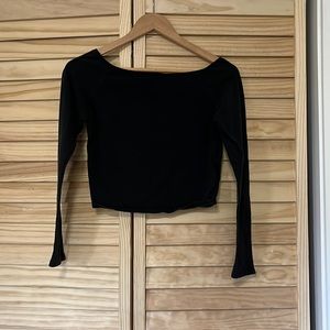 Brandy Melville / off the shoulder